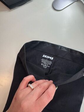 SKIMS Black Seamless shorts